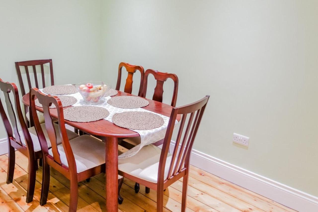 Newly Furnished 2 Bedroom Apartment On Leith Walk エディンバラ エクステリア 写真