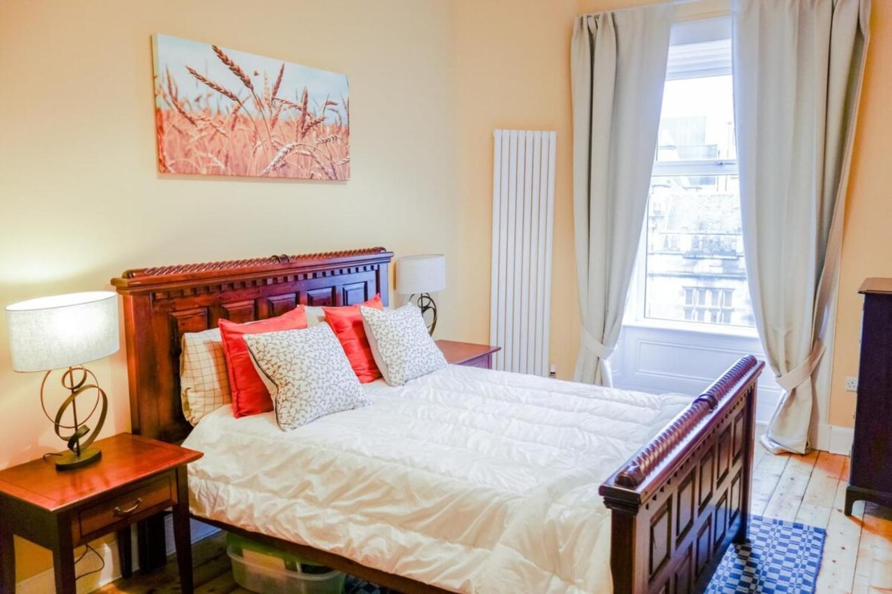 Newly Furnished 2 Bedroom Apartment On Leith Walk エディンバラ エクステリア 写真